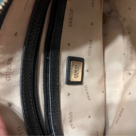 Guess Black Pebbled Leather Shoulder Bag - Picture 4 of 4